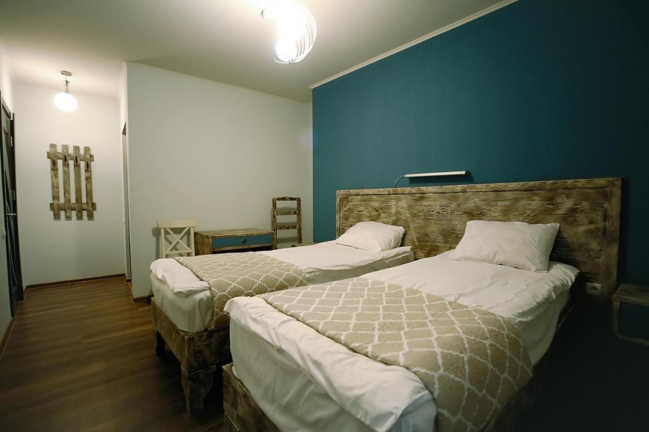 Hotel Kutaisi Globus Exterior photo