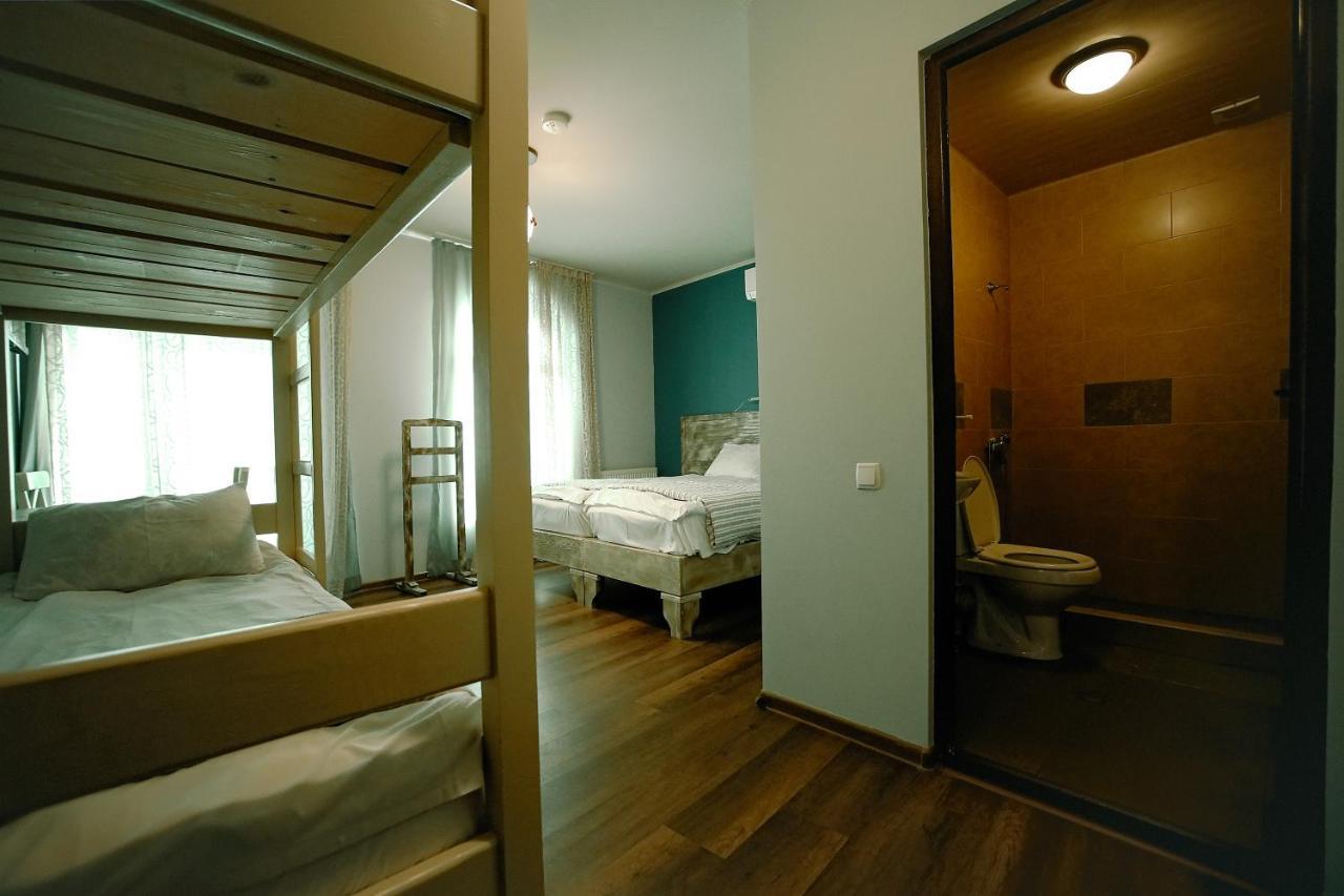 Hotel Kutaisi Globus Exterior photo