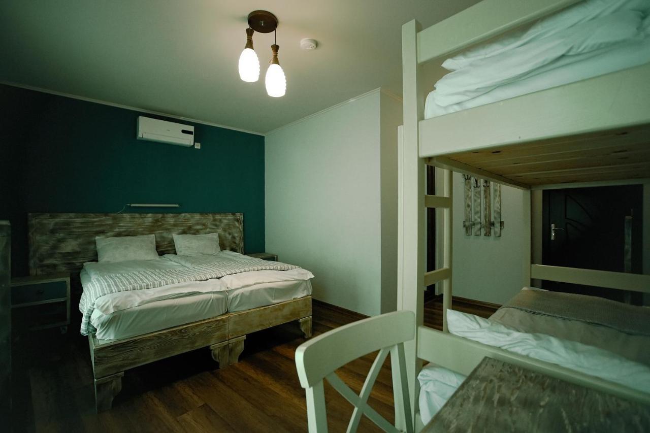 Hotel Kutaisi Globus Exterior photo